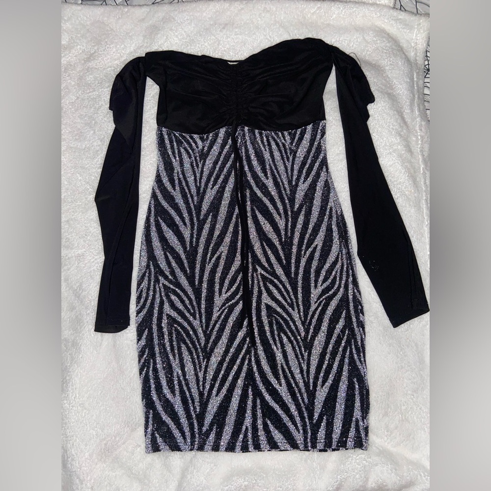 Black Zebra-Print Long Sleeve Bodycon Dress